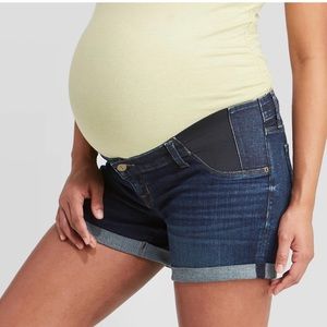 SOLD-Isabel Maternity midi shorts